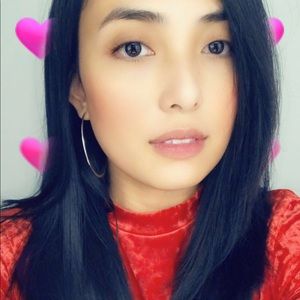 Meet your Posher, Isabel